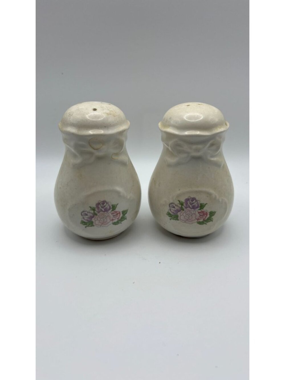 Vintage Ceramic Salt & Pepper Shakers With Floral Design & Bow Detail Made In Ta